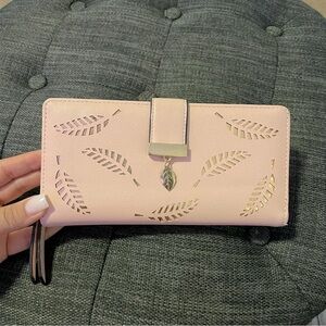 Pink wallet leaf design